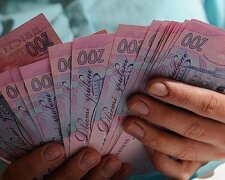 Достатньо написати заяву: Пенсійний фонд виплатить одразу 6 пенсій. Фото: скріншот Youtube-відео